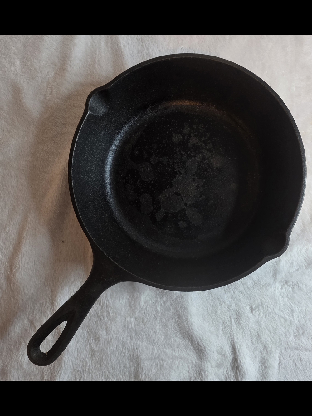 Lodge 8" Cast Iron Skillet Frying Pan Made in USA  Needs Seasoning